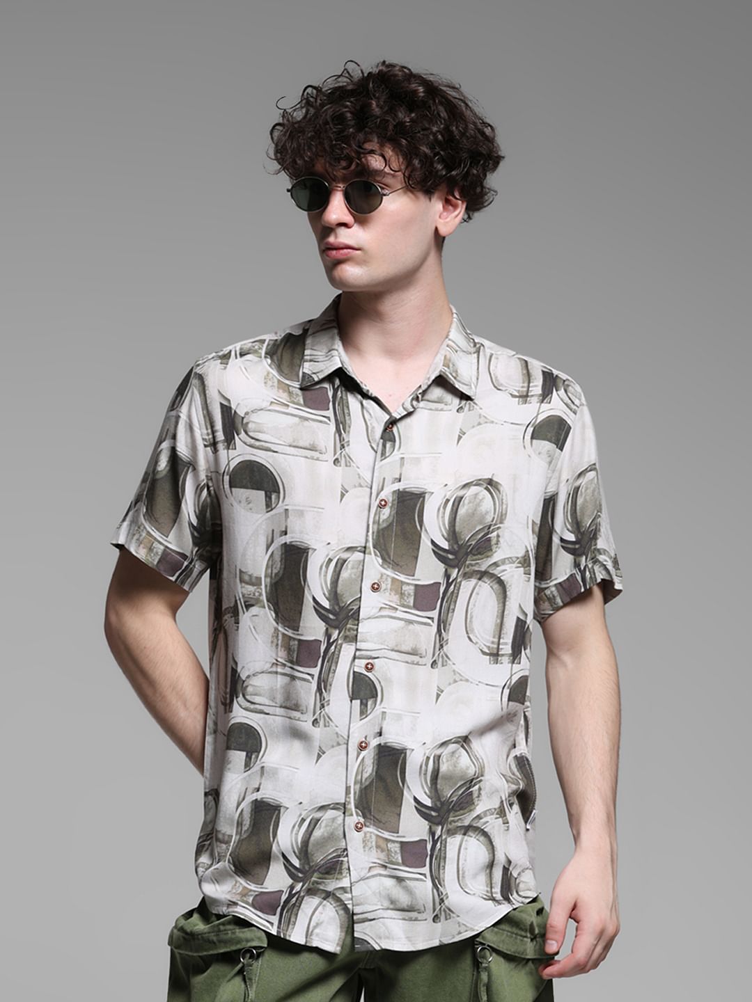 Green Abstract Print Short Sleeves Shirt - S