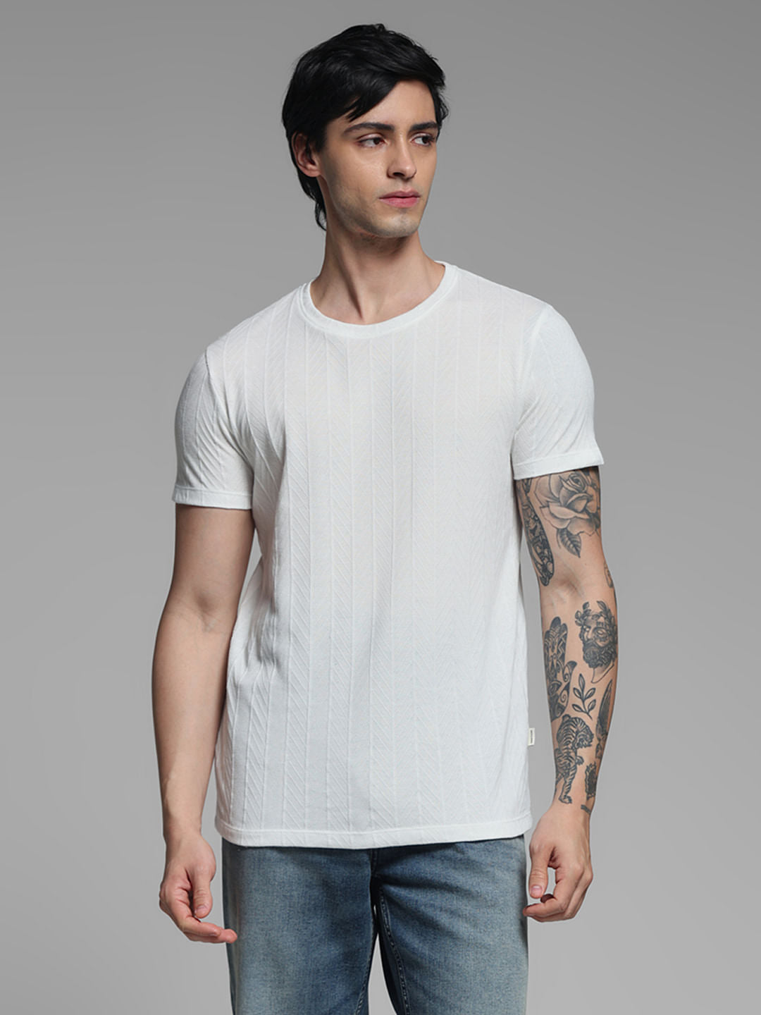 WHITE CREW NECK T-SHIRT