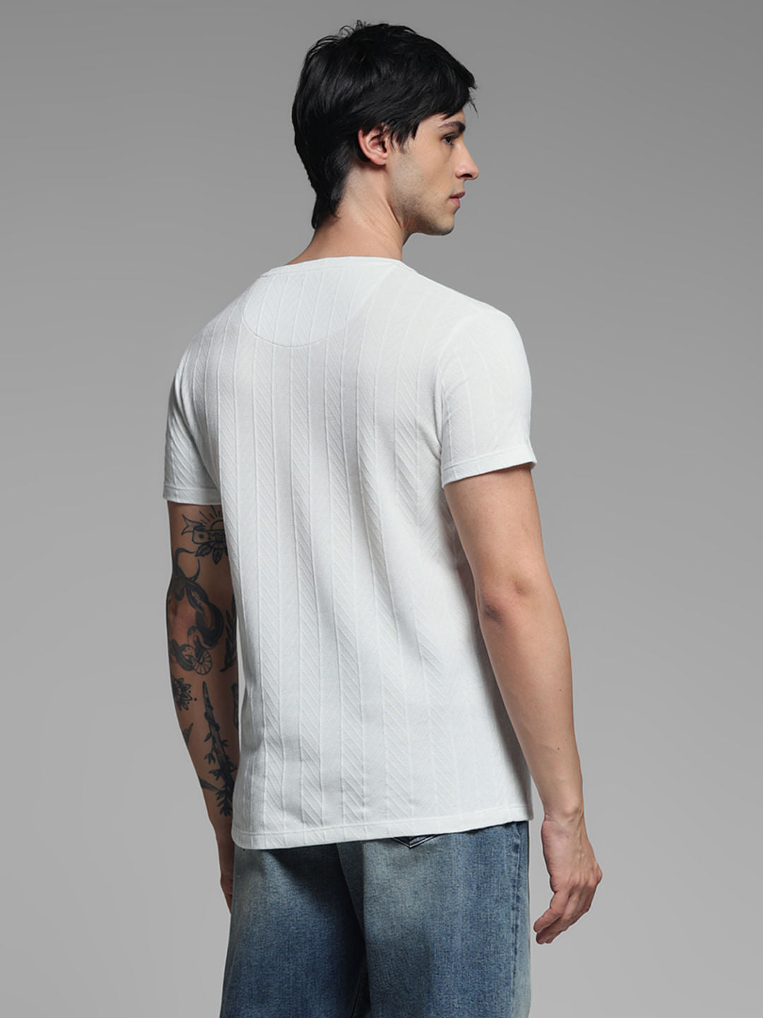 WHITE CREW NECK T-SHIRT