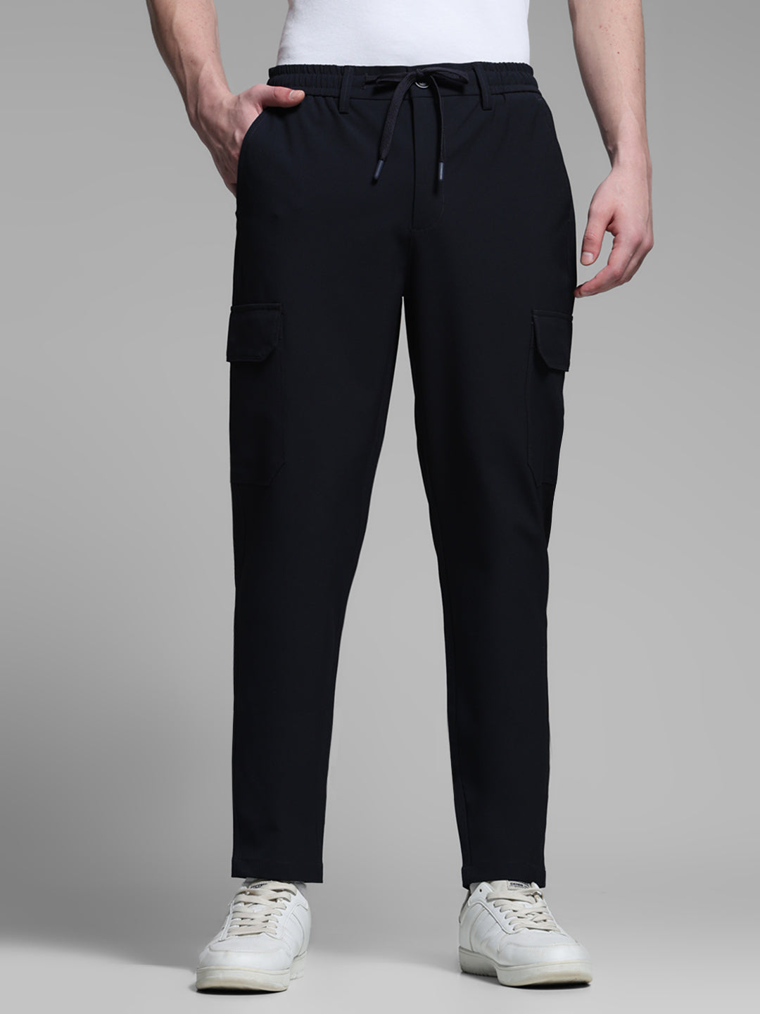 Men Solid Navy Blue Regular Fit Cargo Pants With 6 Pockets - XL