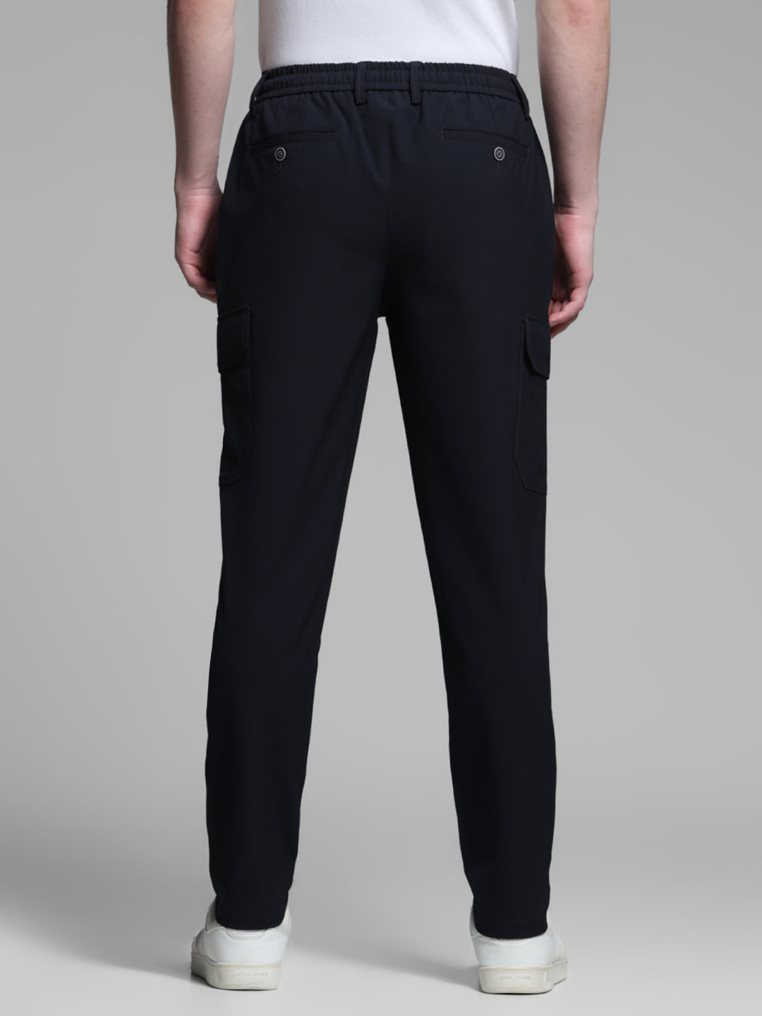 Men Solid Navy Blue Regular Fit Cargo Pants With 6 Pockets
