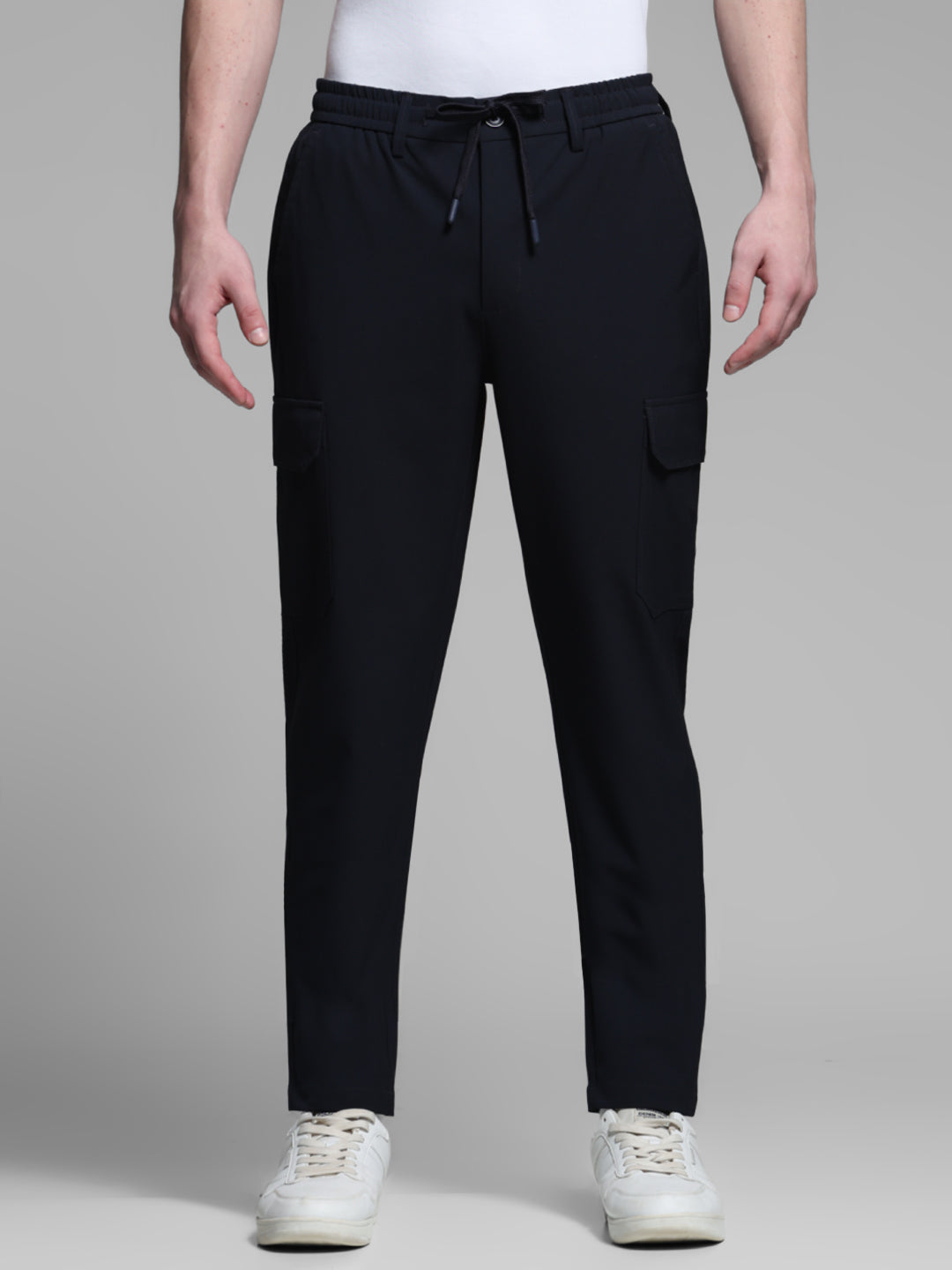 Men Solid Navy Blue Regular Fit Cargo Pants With 6 Pockets