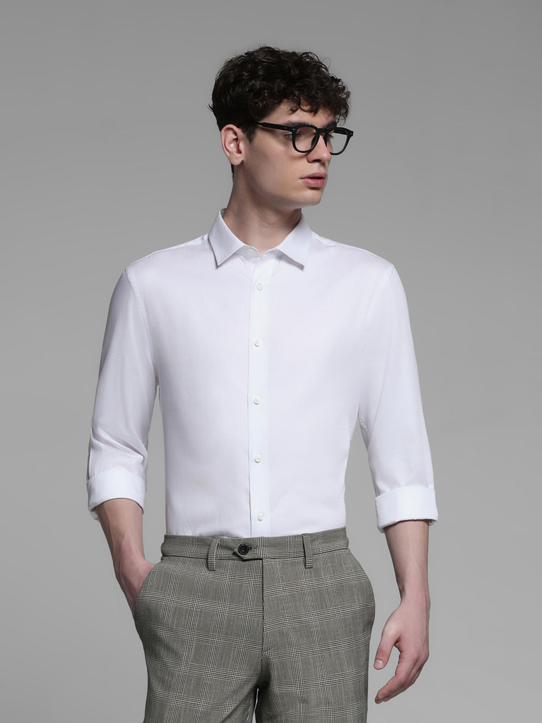 WHITE DOBBY FORMAL SHIRT - M