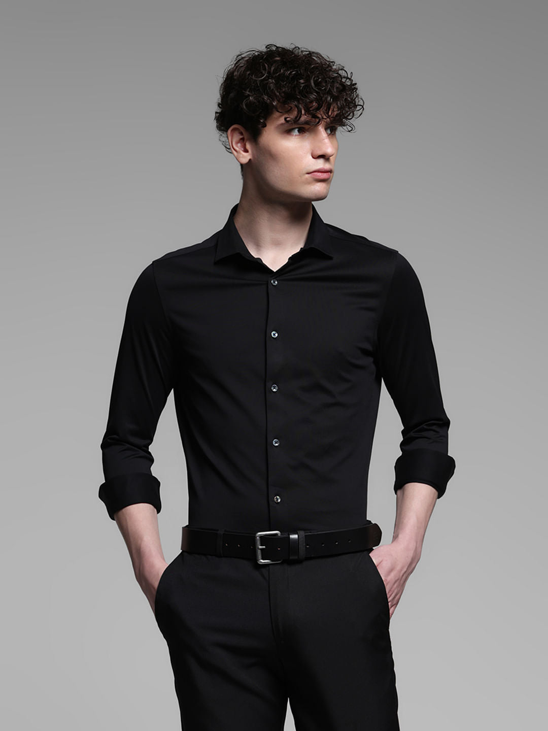 Black Knitted Full Sleeves Shirt - L