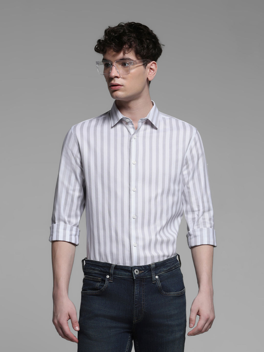 WHITE STRIPED SHIRT - S