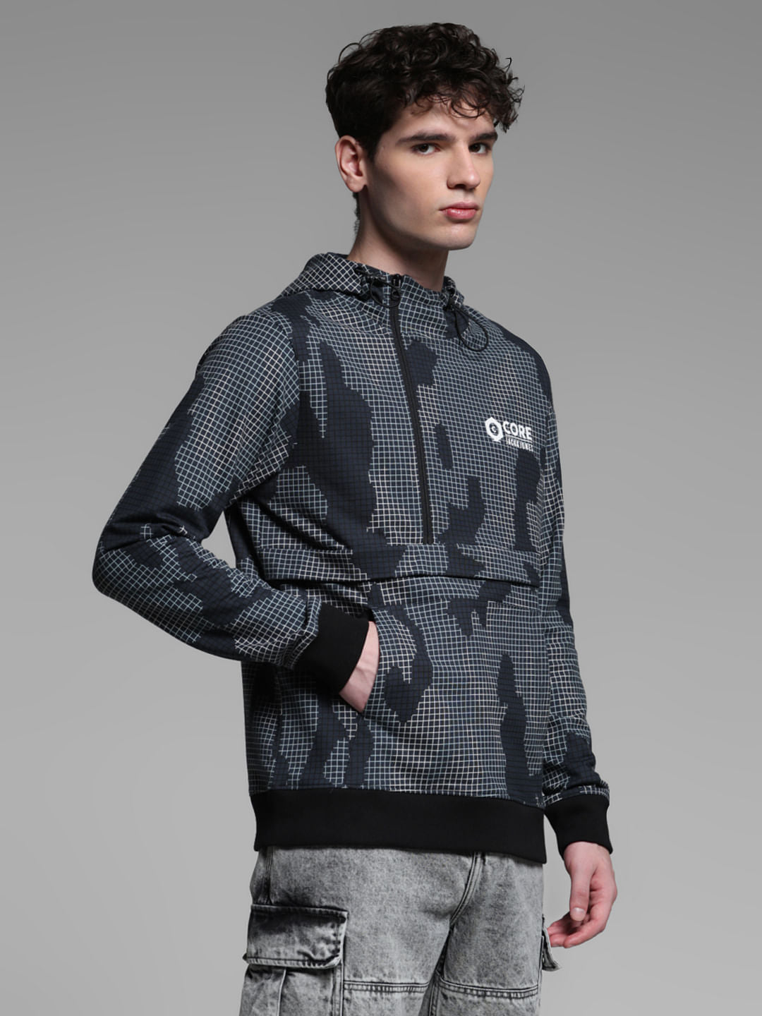 GREY HOODED SWEATSHIRT