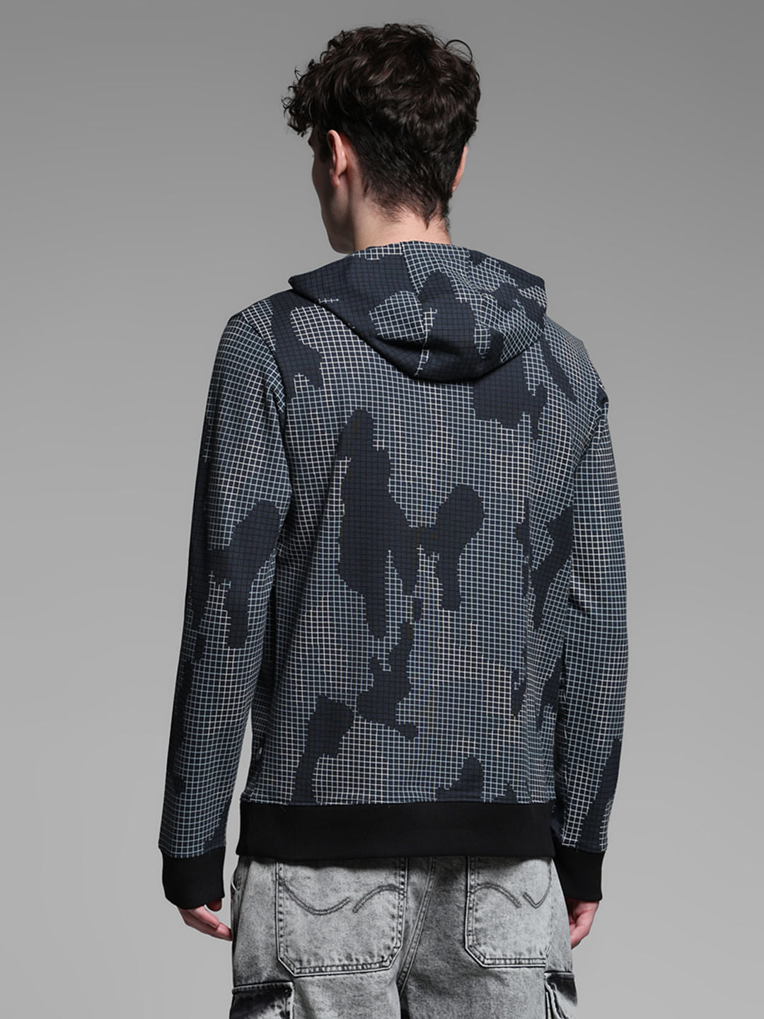 GREY HOODED SWEATSHIRT