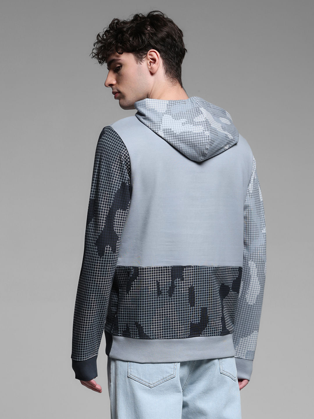 GREY HOODED LOGO PRINT SWEATSHIRT