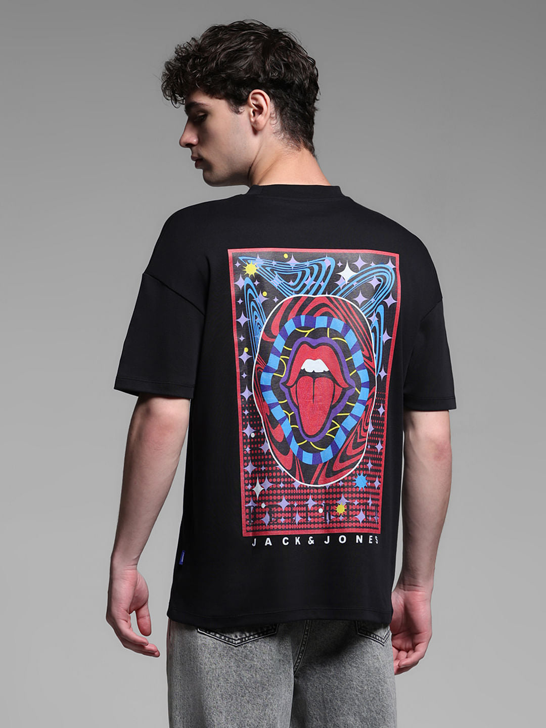 BLACK PRINTED T-SHIRT