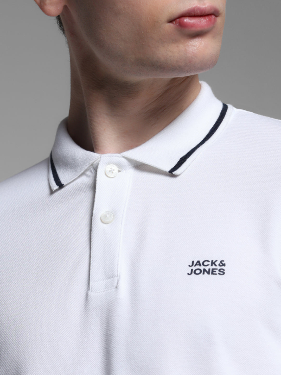 Men's White Regular Fit Solid Polo T-Shirt With Contrast Tipping