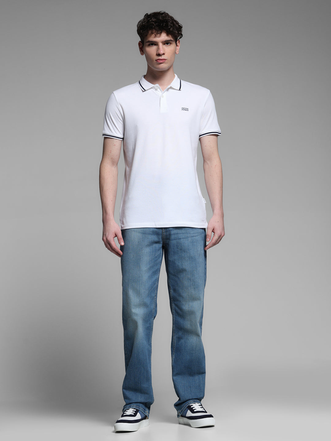 Men's White Regular Fit Solid Polo T-Shirt With Contrast Tipping