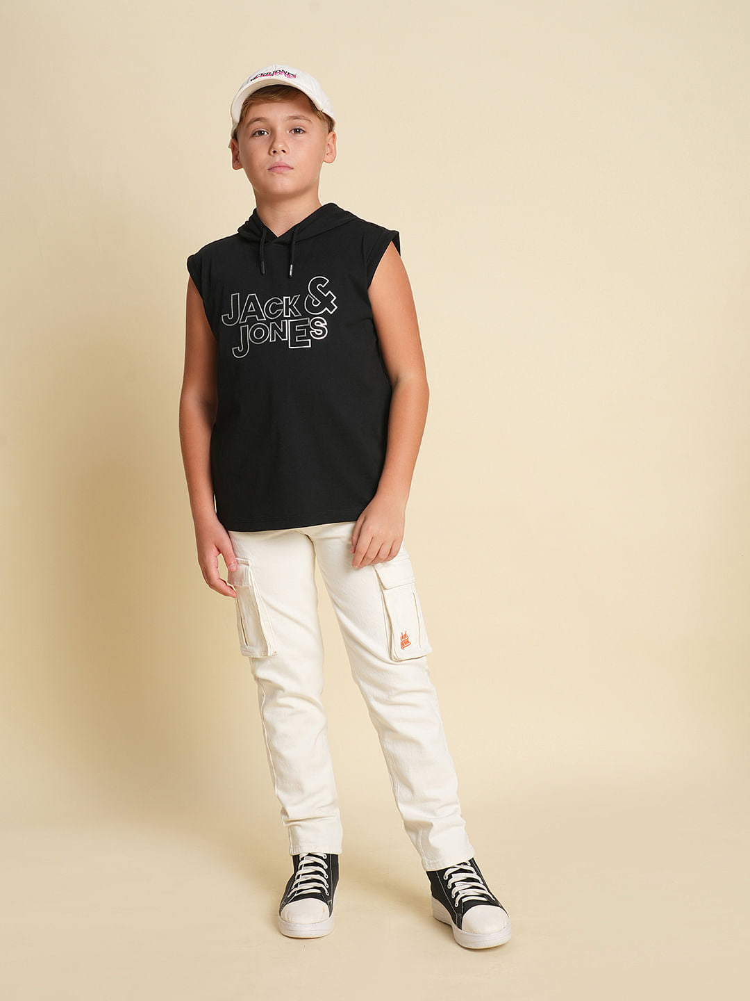 Boys Black Hooded Sleeveless T-shirt