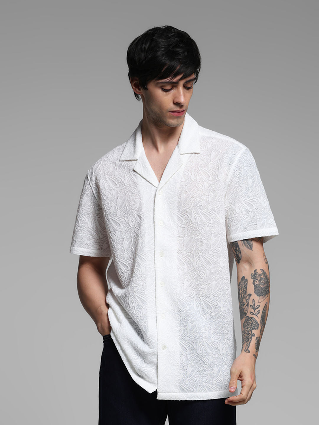 White Resort Collar Textured Shirt - S