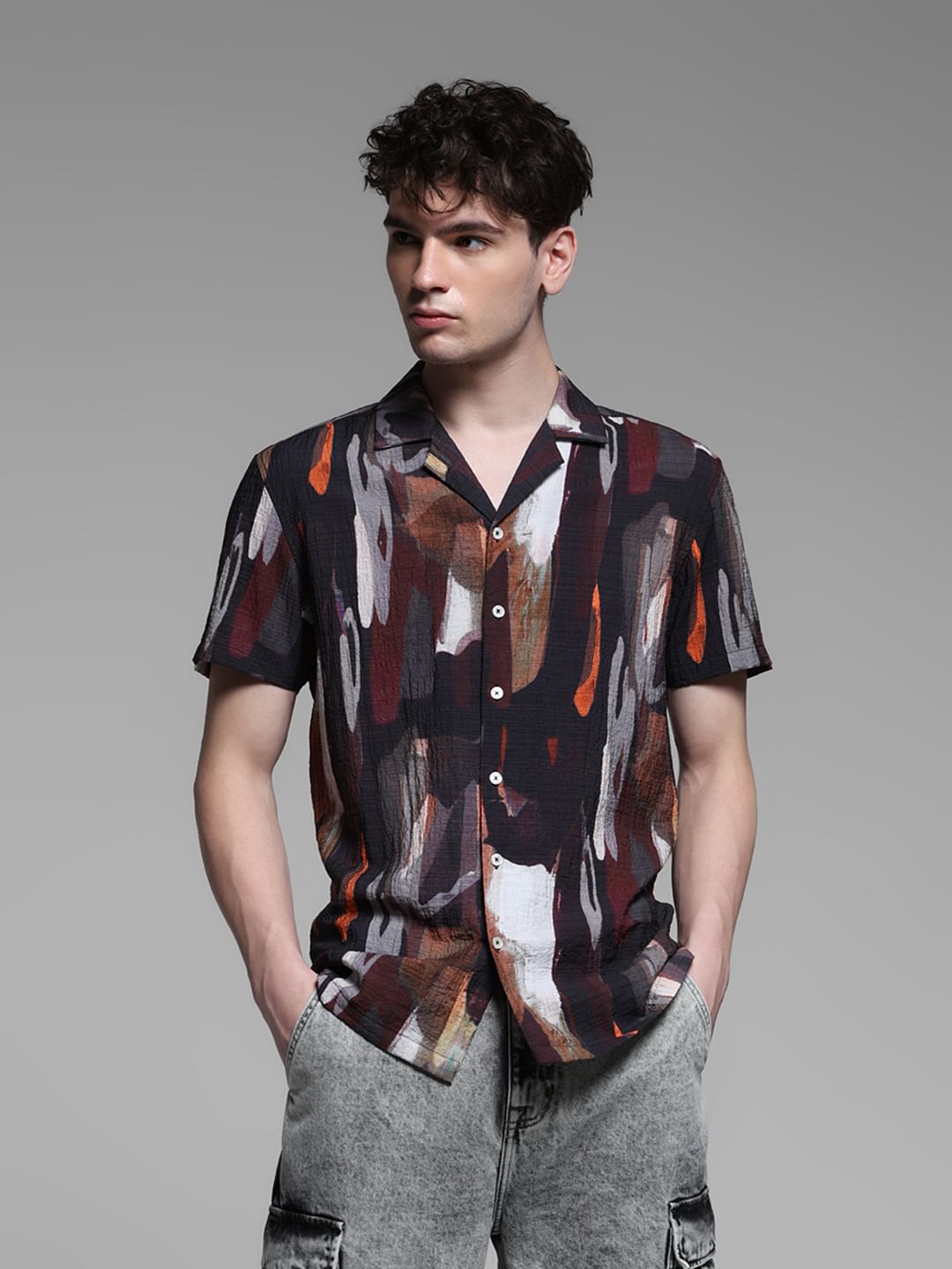 BLACK ABSTRACT PRINT SHIRT - XL