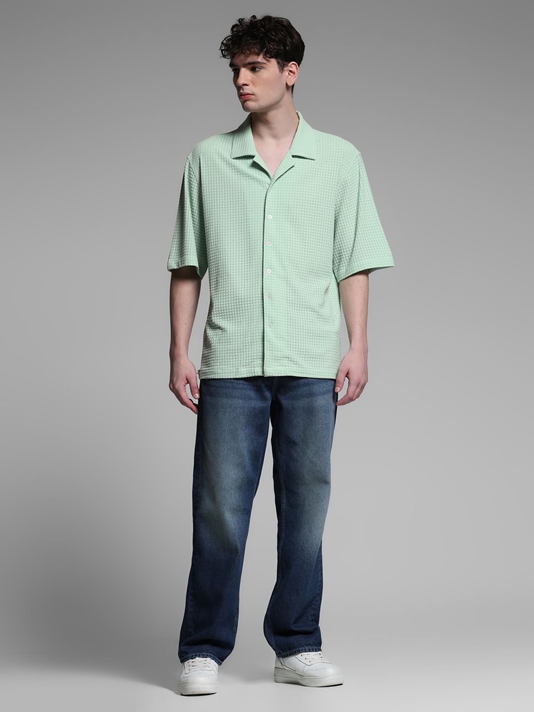 LIGHT GREEN OVERSIZE SHIRT