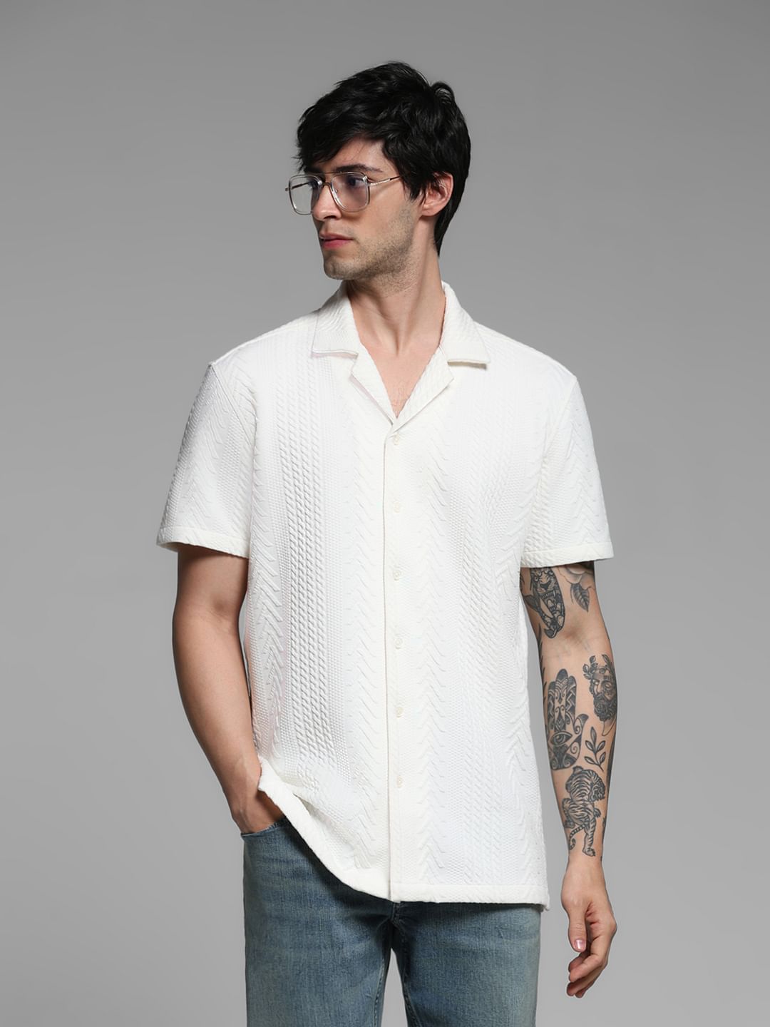 White Textured Short Sleeves Shirt - S