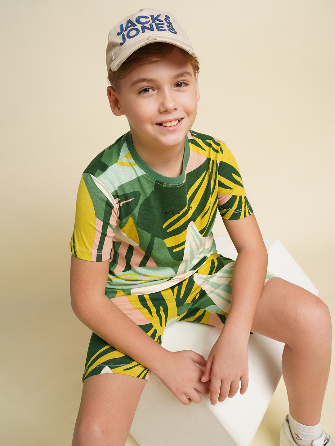 JACK&JONES JUNIOR Boys Green Tropical Print Co-ord Set T-shirt