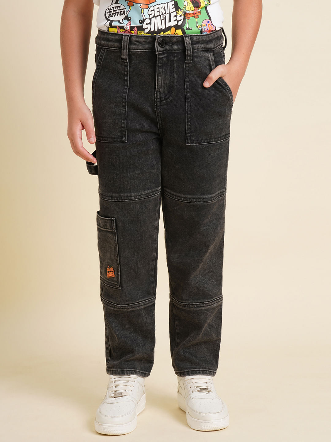 Boys Black Mid Rise Loose Fit Jeans
