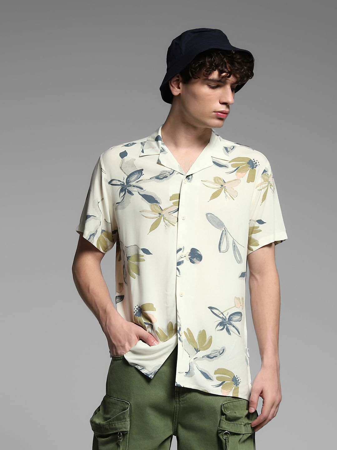 White Abstract Print Viscose Shirt - L