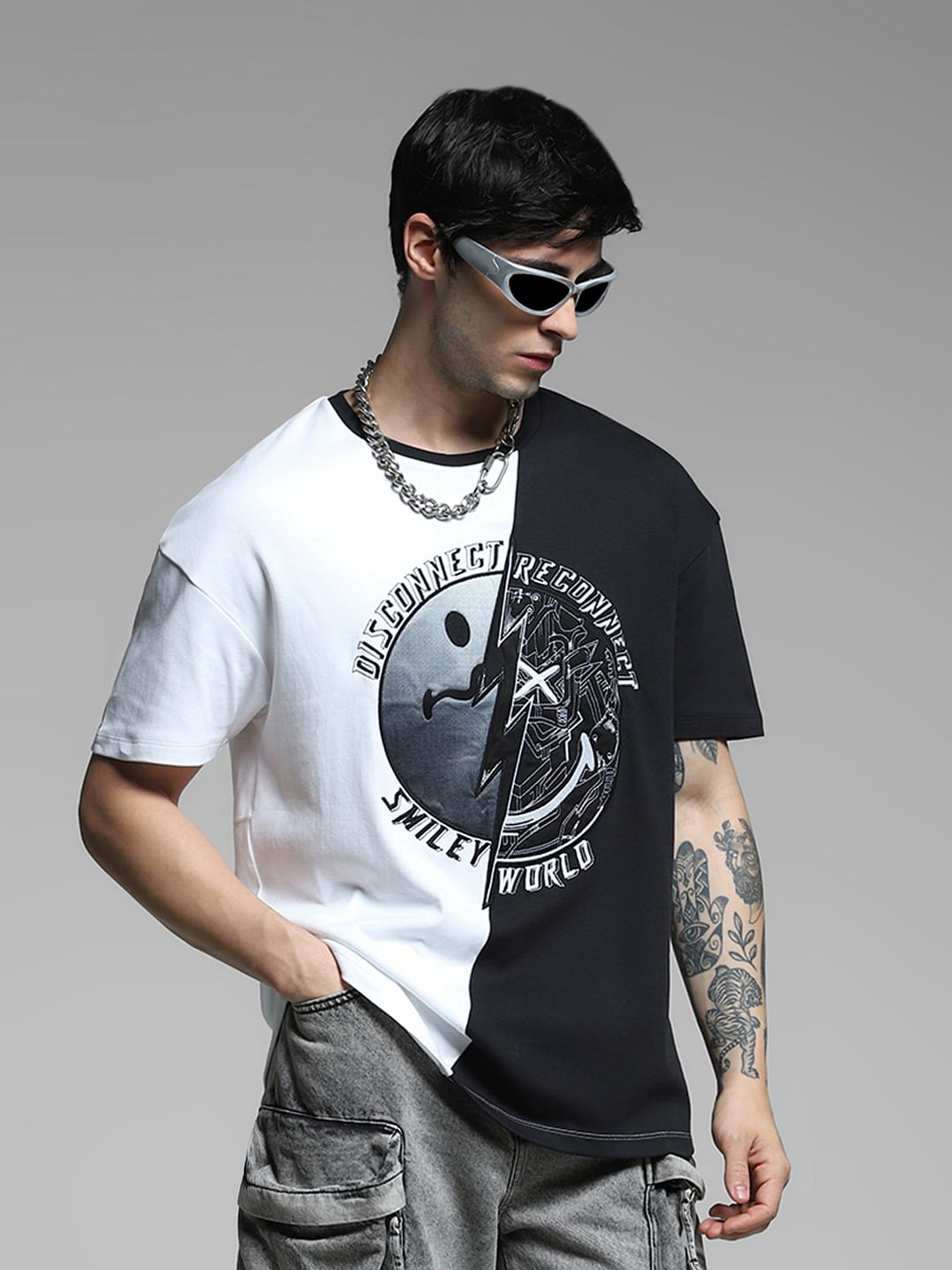 SmileyWorld Black Colourblocked Boxy Fit T-shirt - S