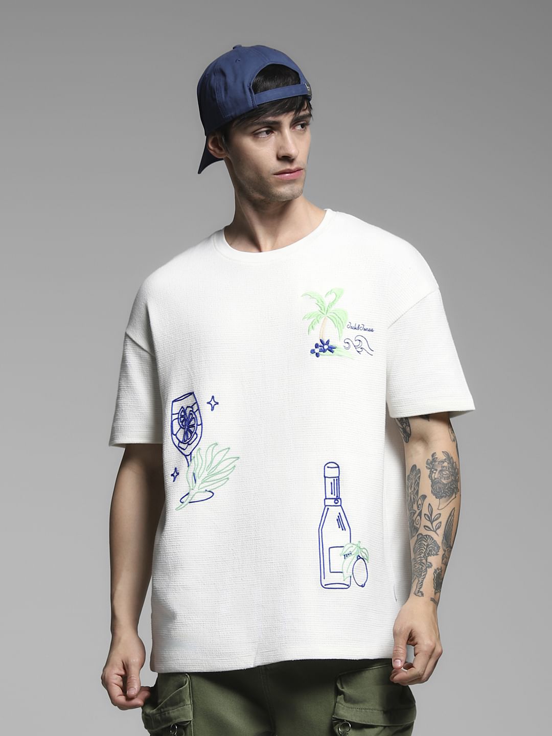 White Embroidered Print Oversized T-shirt - S