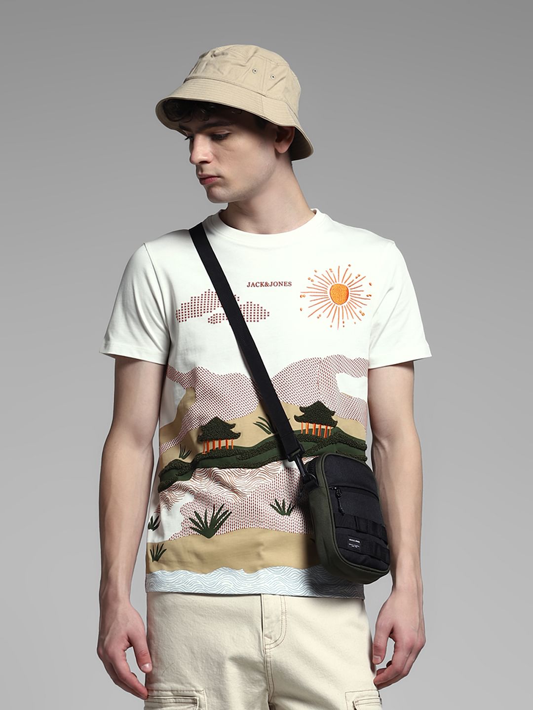 White Embroidered Graphic T-shirt