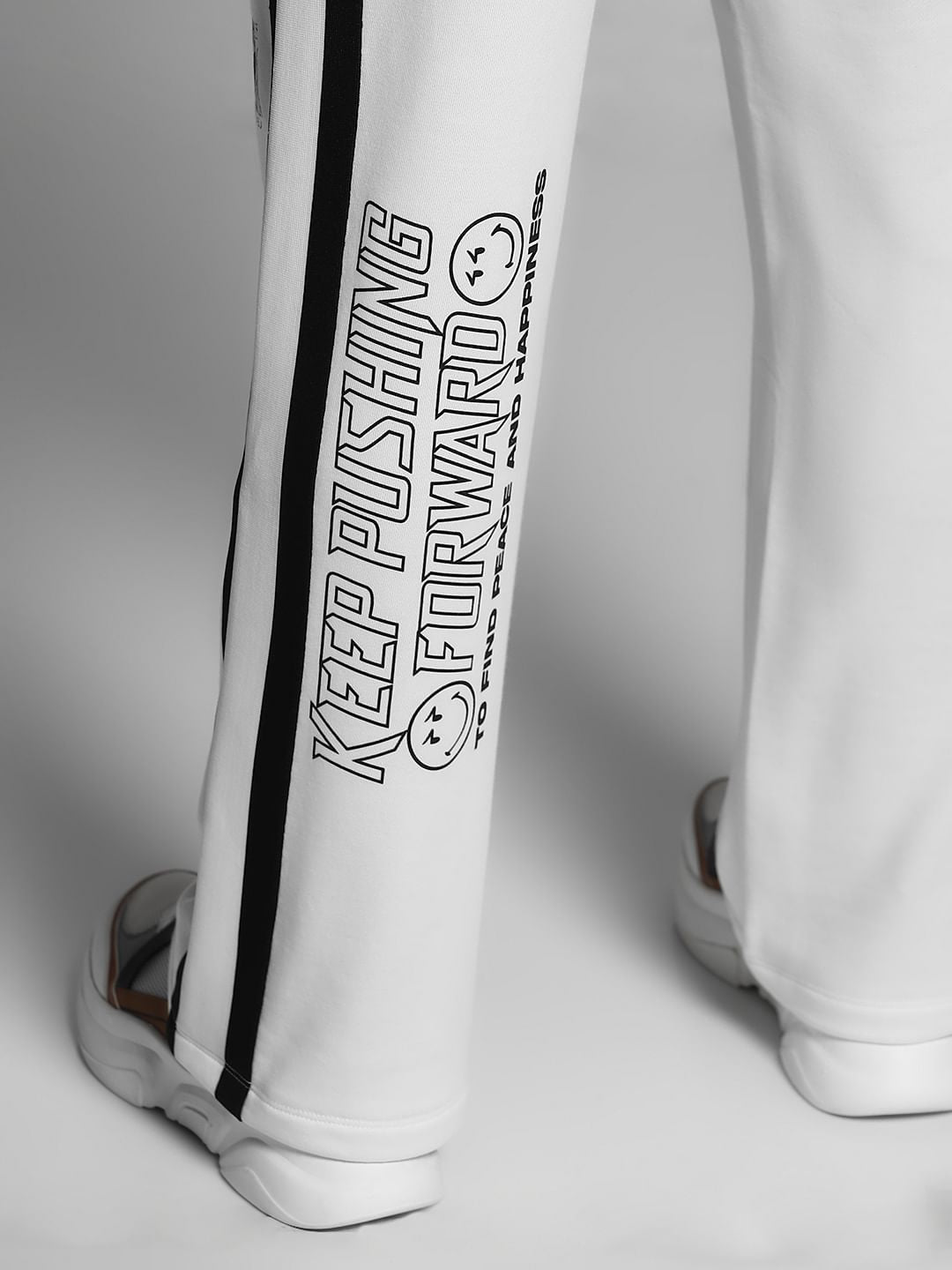 SmileyWorld   White Printed Sweatpants