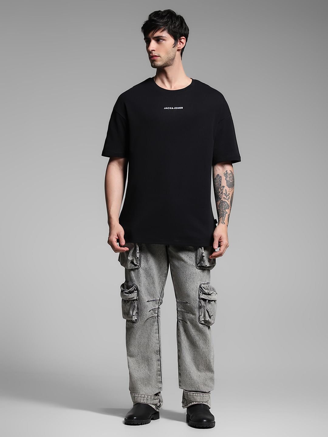 Black Graphic Print Crew Neck T-Shirt