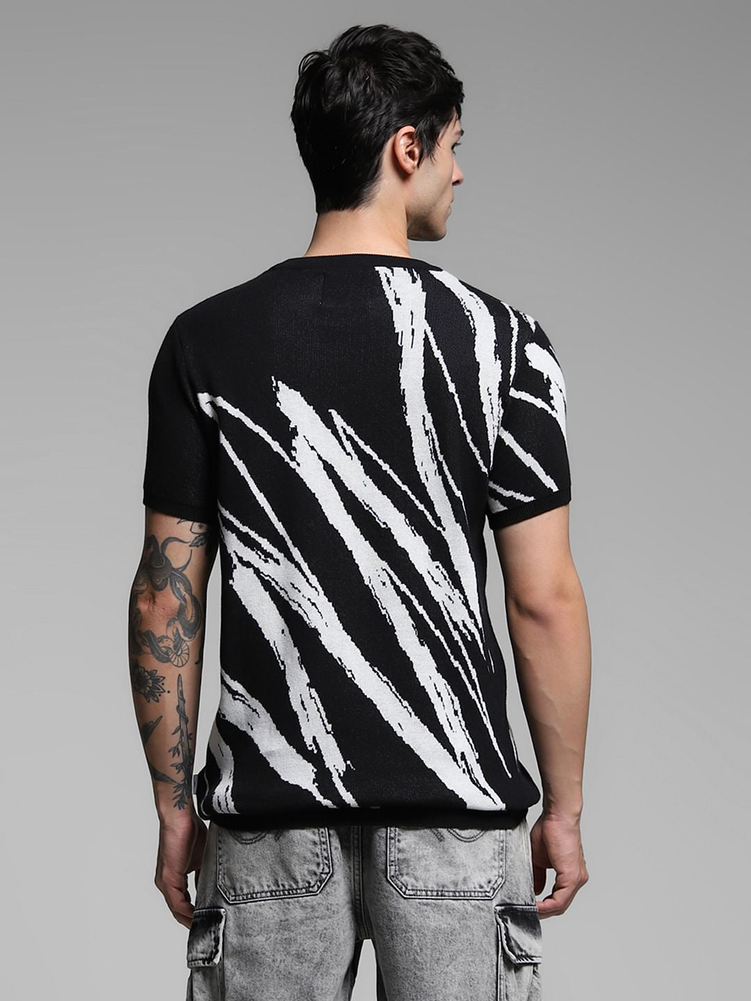 Black Abstract Print Knitted T-shirt