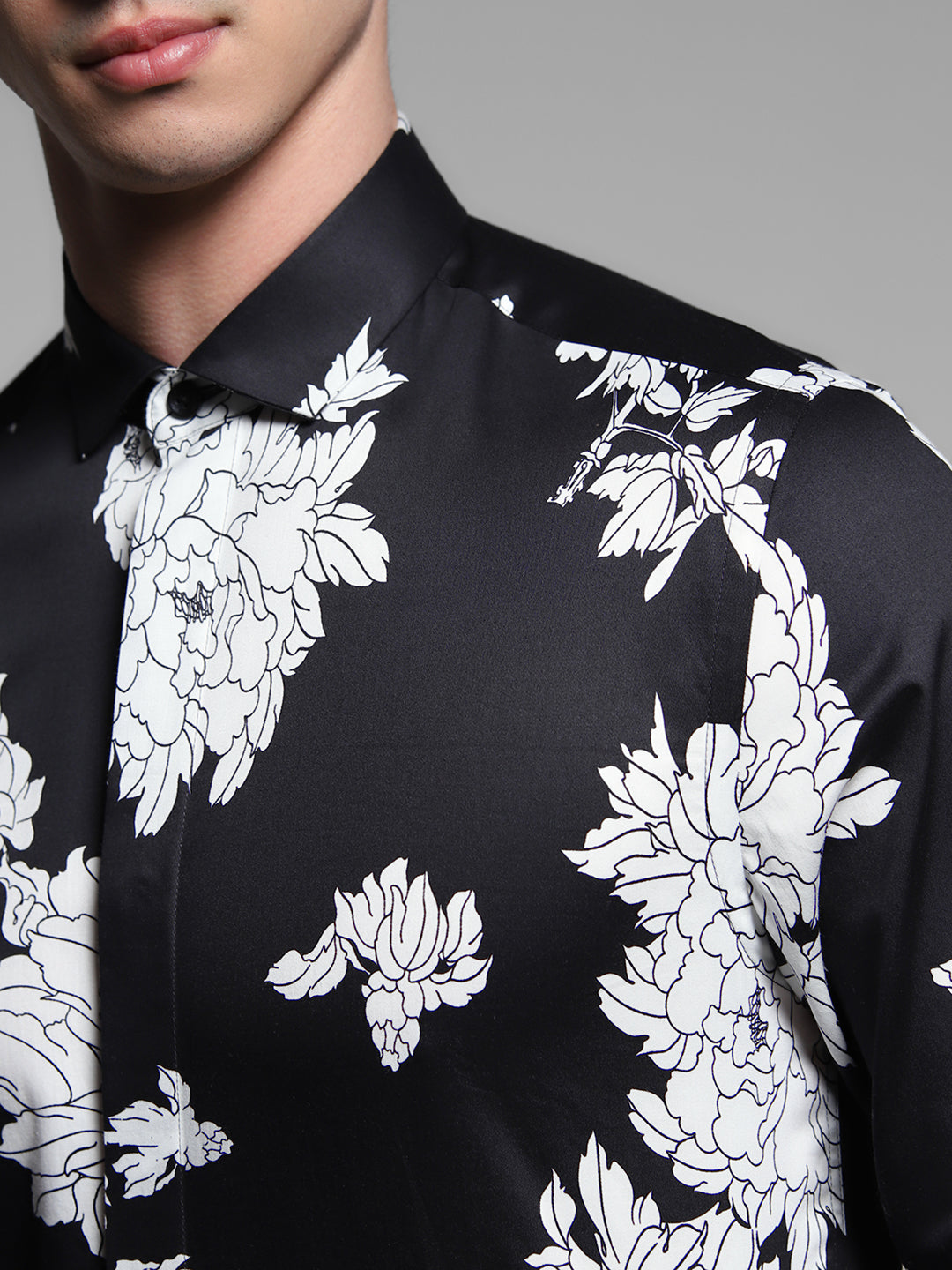 Men's Cotton Slim Fit Black Floral Print Shirt