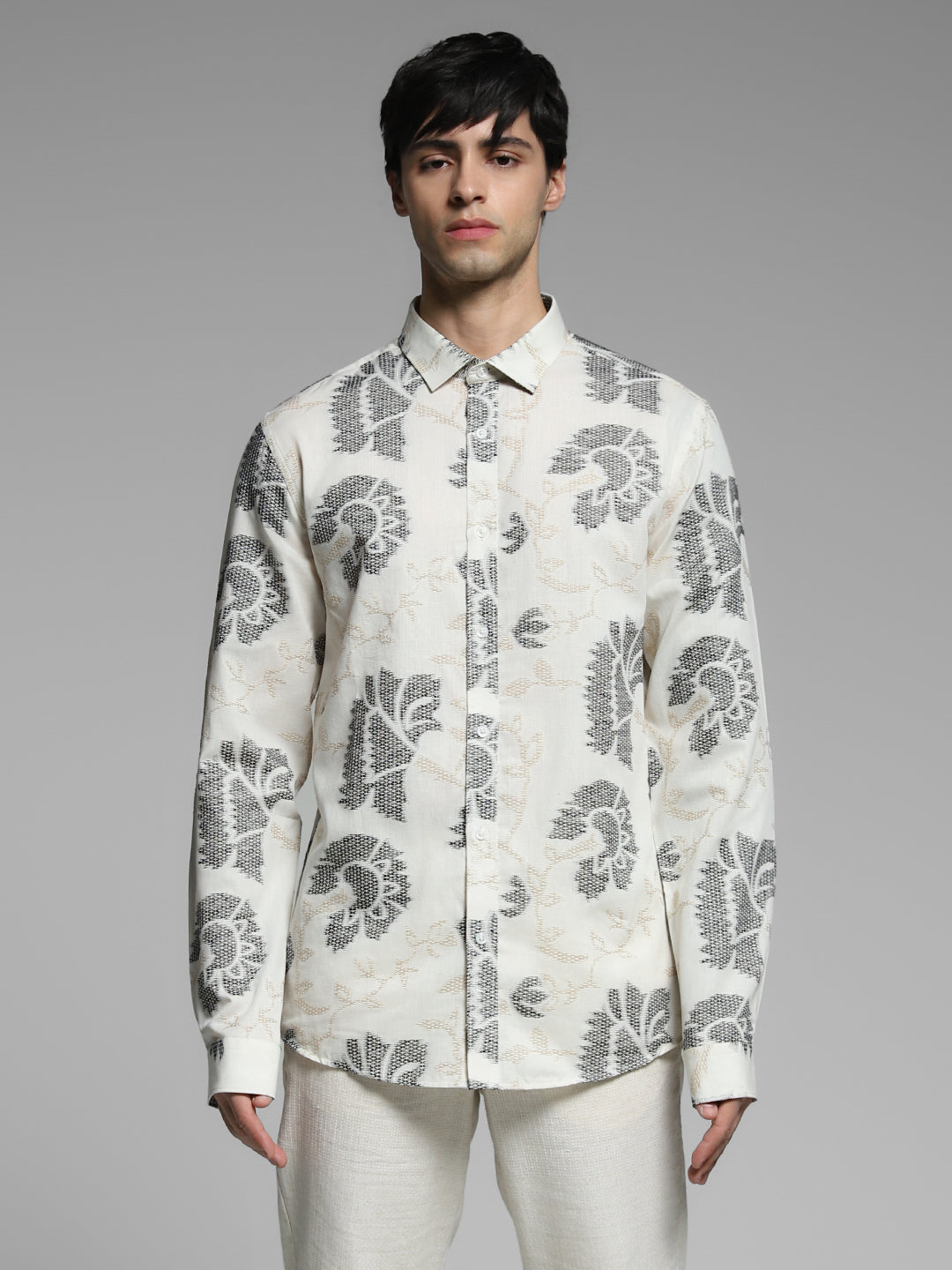 Men Off White Cotton Jacquard Geometric Slim Fit Shirt