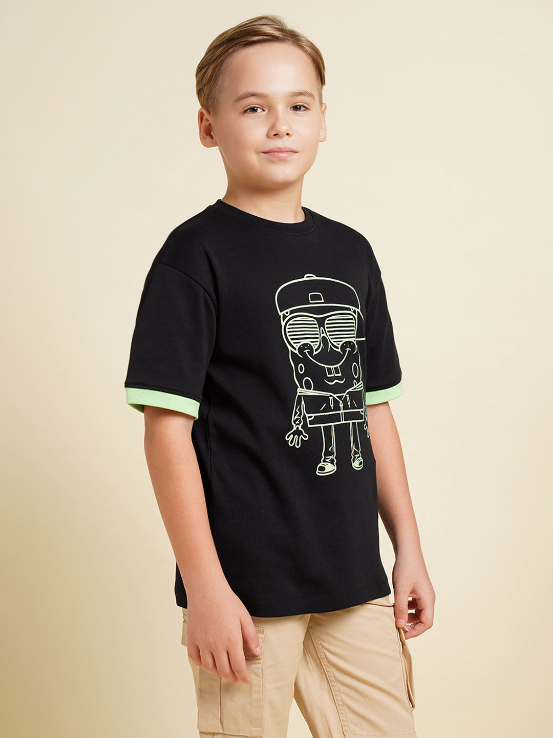 Boys Cotton Graphic Print T-Shirt In Jet Black With Contrast Cuffs