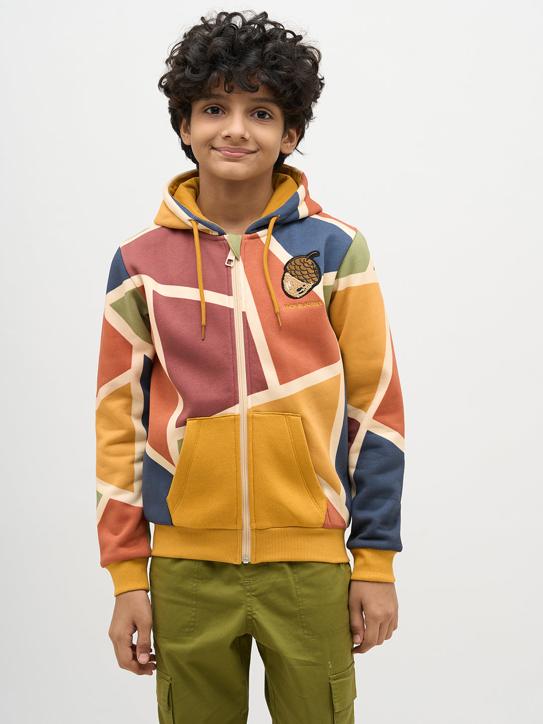 Boys Colourblocked Printed Sweatshirt