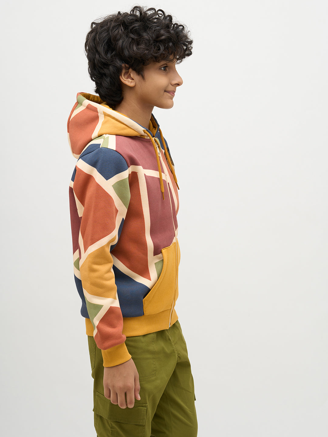 Boys Colourblocked Printed Sweatshirt