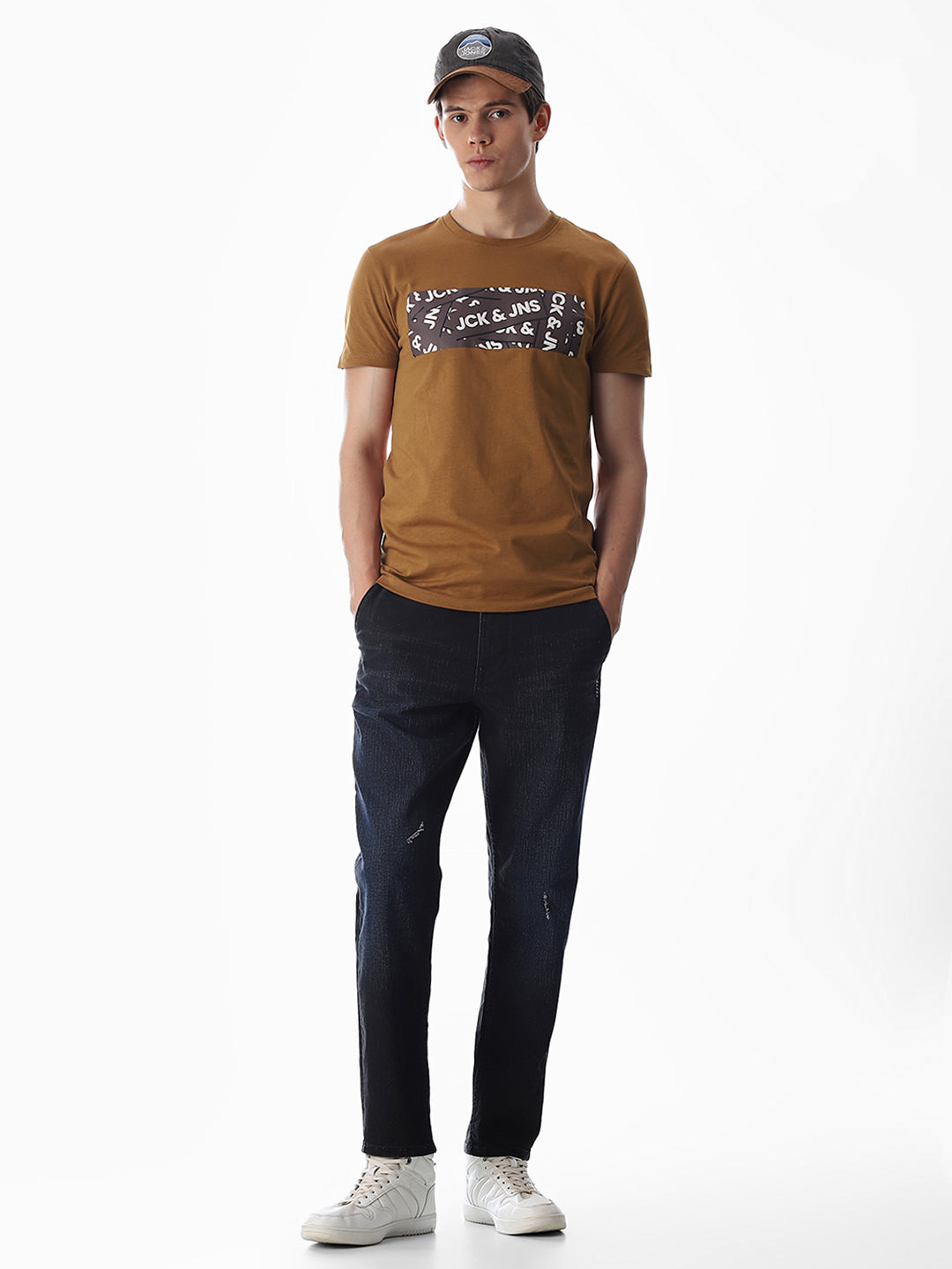 Chest Print Slim Fit T-shirt - Brown