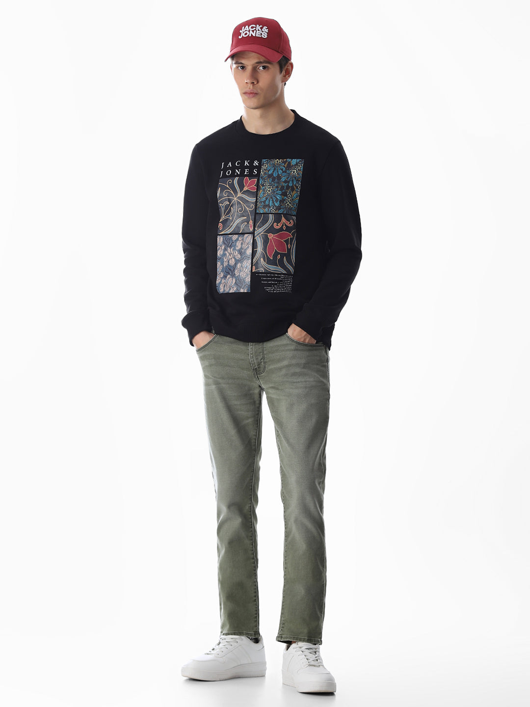 Graphic Print Regular Fit Sweatshirt