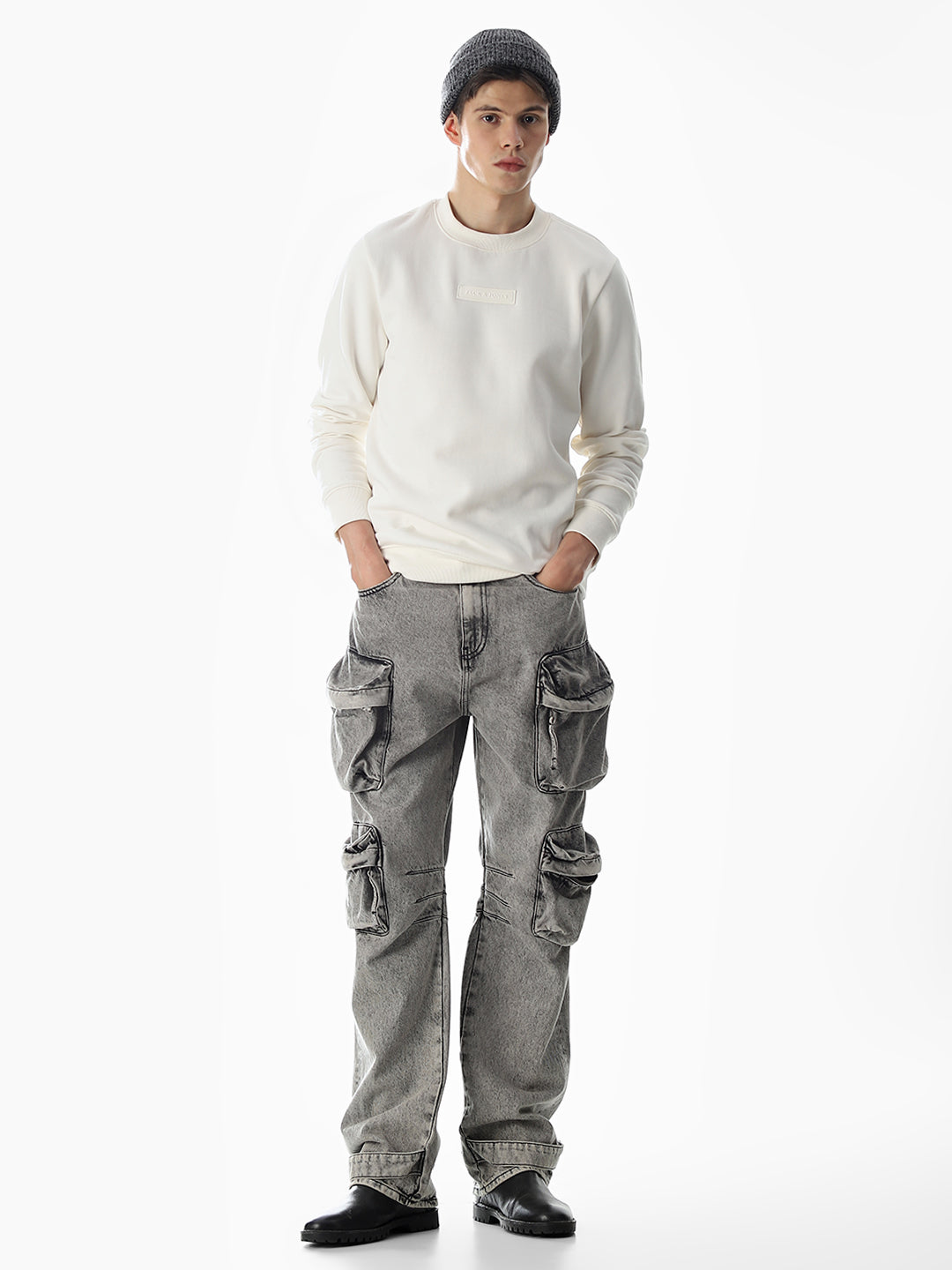 White Regular Fit Sweatshirt