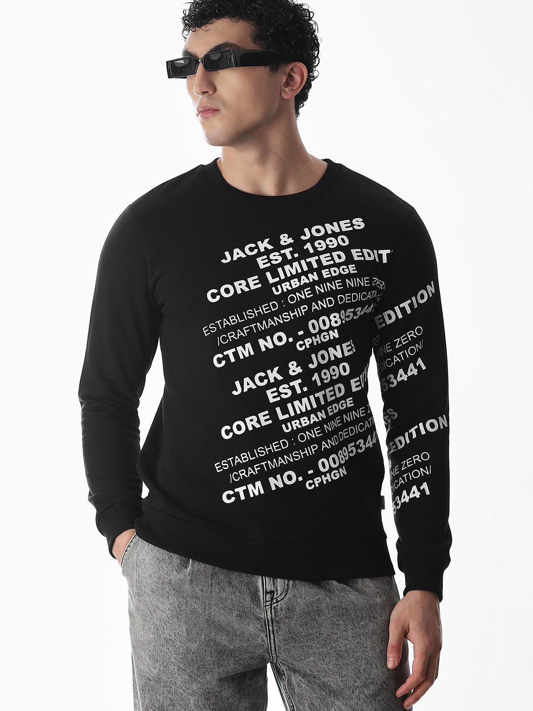 Non-Hooded Printed Sweatshirt - Black - S