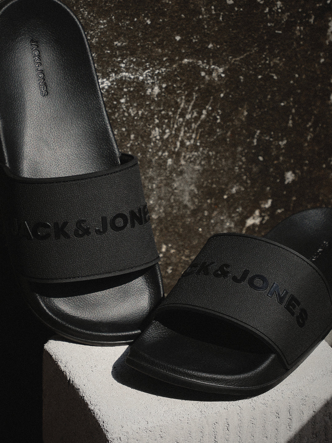 Black Glossy Logo Pool Sliders - 40