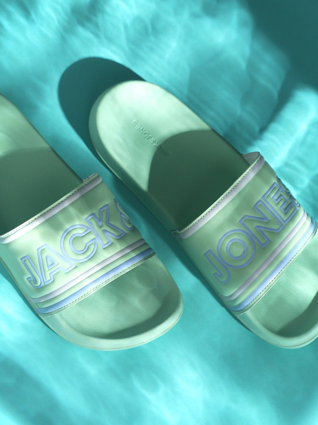 Green Contrast Logo Pool Sliders - 40