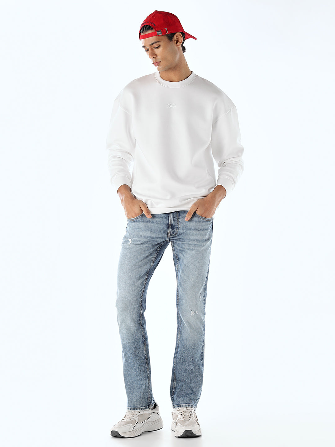 Mildly Distressed 5 Pocket Regular Fit Jeans