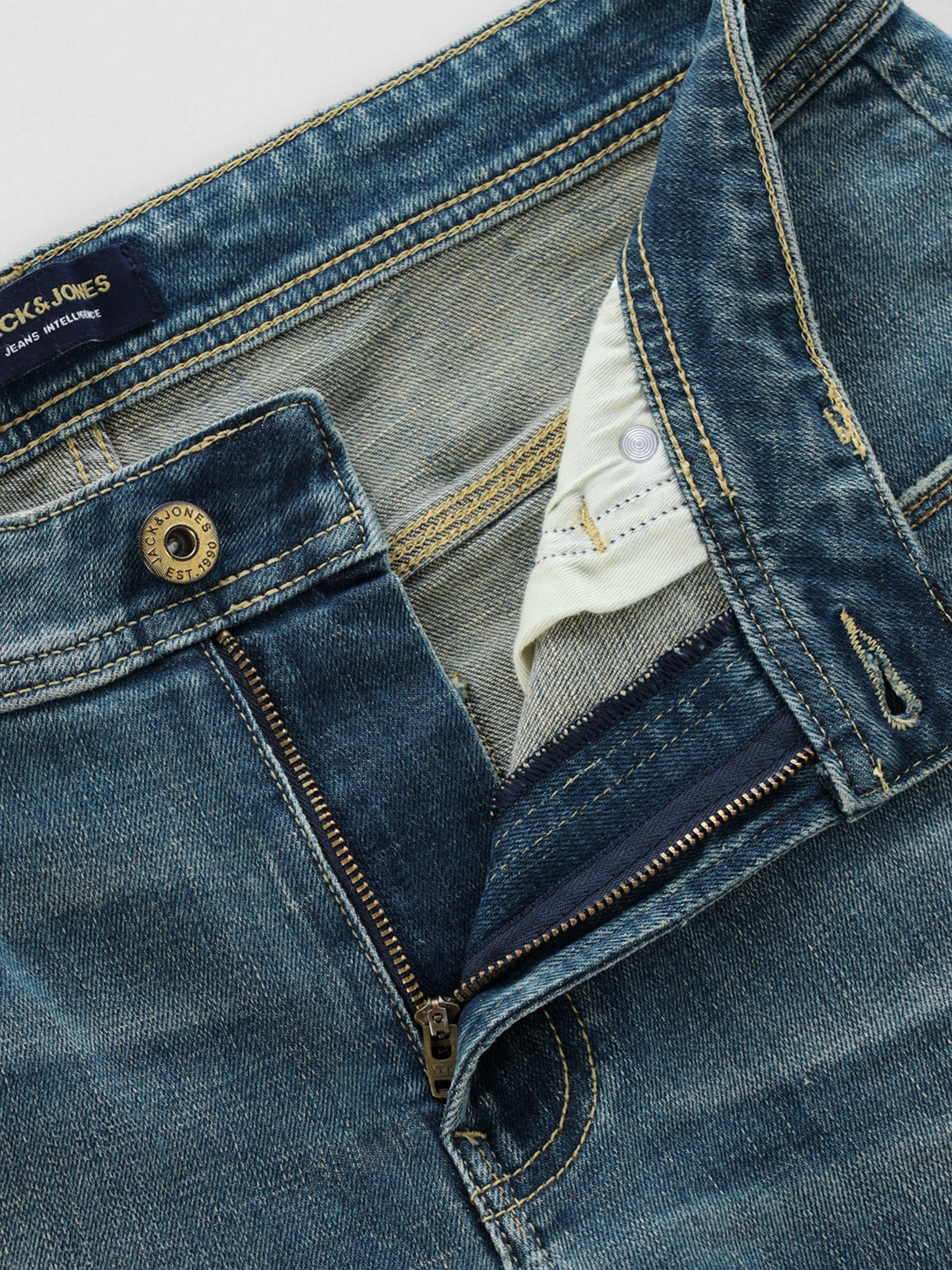 Washed 5 Pocket Regular Fit Jeans