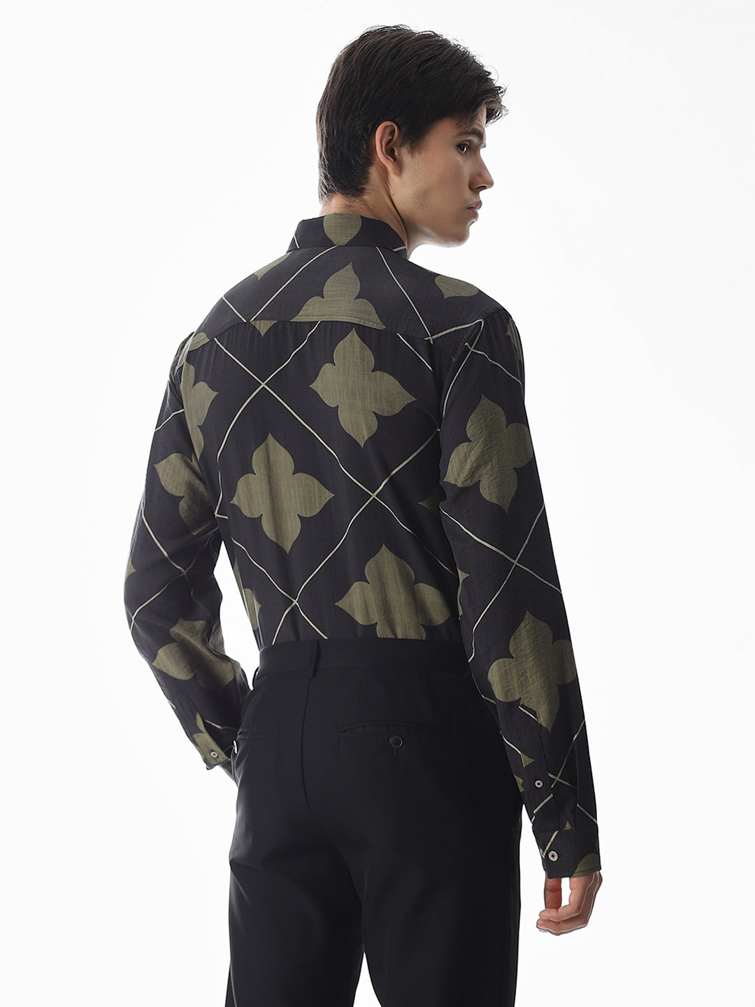 Slim Fit Printed Short Sleeves Shirt
