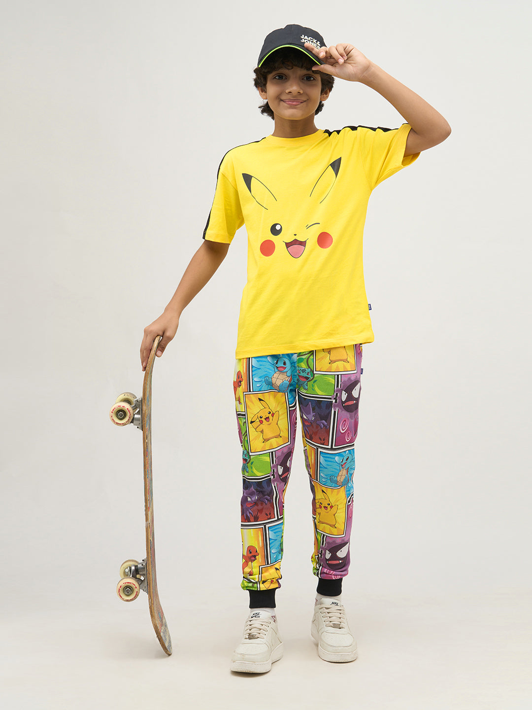 Boys Pikachu Wink Print T-shirt - 4/5Y