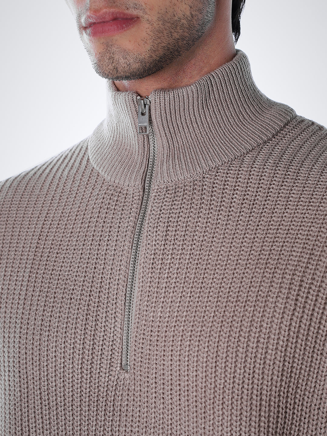 Half-Zip High Neck Pullover - Beige