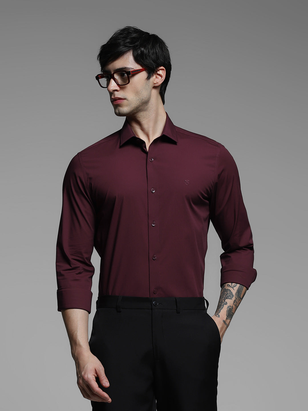 Maroon Slim Fit Formal Shirt - M