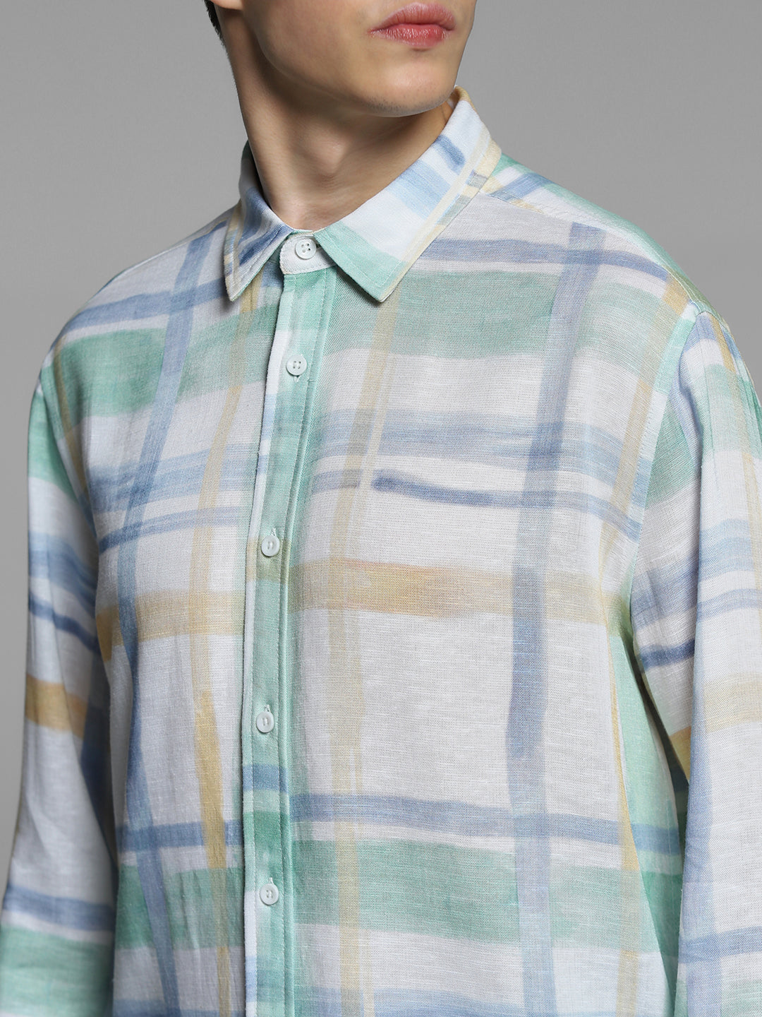 Men's Regular Fit Polyester Checked Shirt With Long Sleeves
