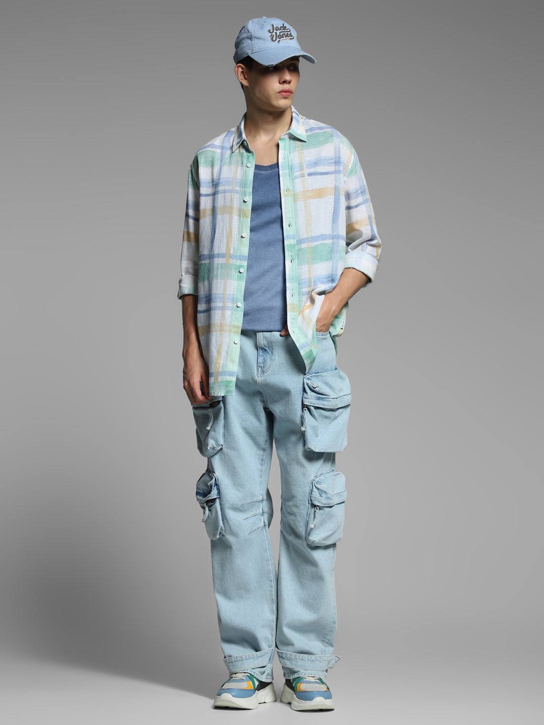 Men's Regular Fit Polyester Checked Shirt With Long Sleeves