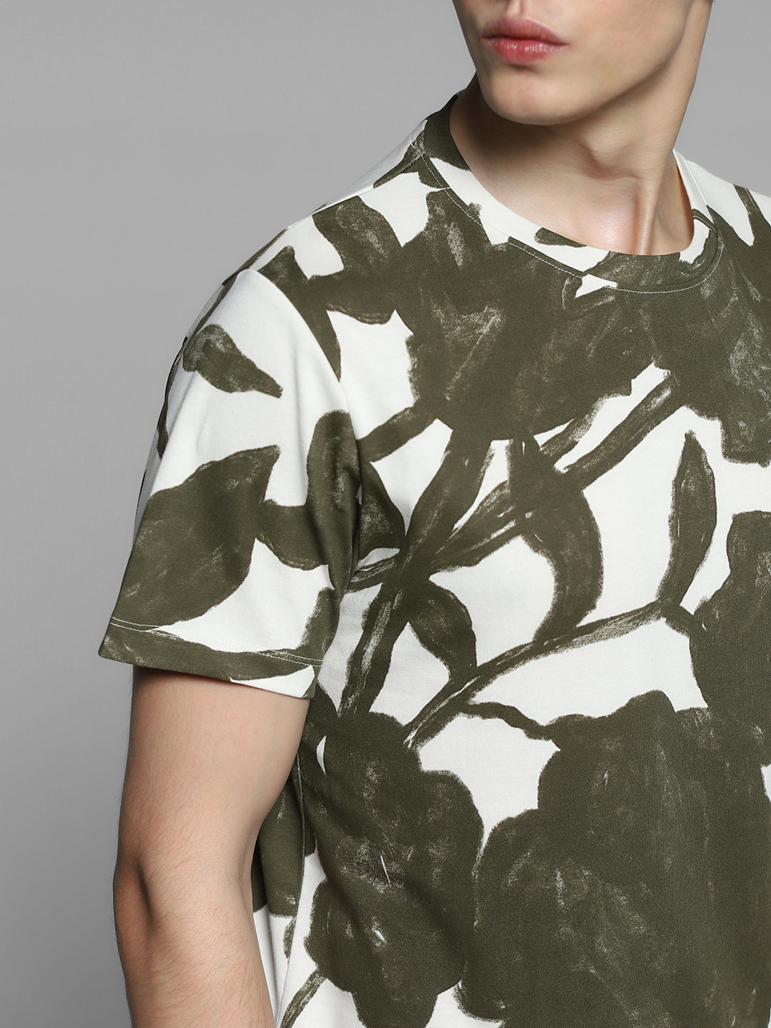 White & Green Printed Cotton T-shirt