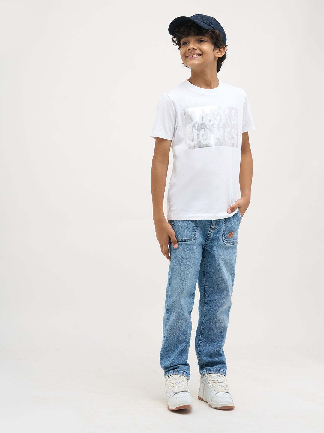 Boys Cotton Crew Neck Typography Chest Print T-Shirt - White - 2/3Y